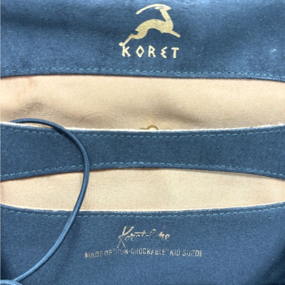 Black Velvet Koret Evening Bag with Attached Change Purse - Picture 4 of 6